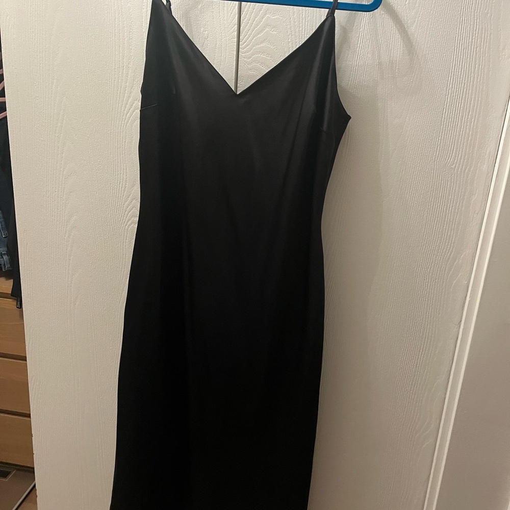 Dynamite Classic Black Midi Dress